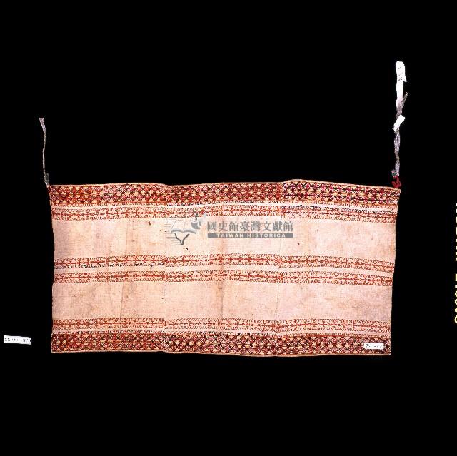 排灣族褐色織品方巾藏品圖，第2張
