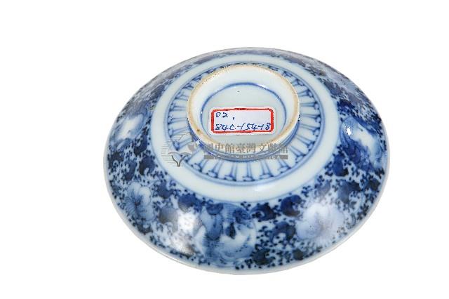 青花纏枝花卉開光山水花輪花紋碗藏品圖，第2張