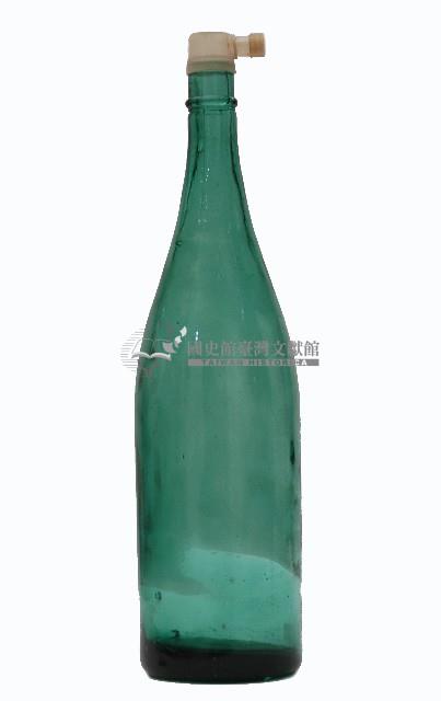 淡青綠色直頸帶蓋透明玻璃瓶藏品圖，第2張