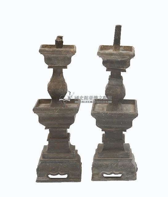 錫製燭臺一對藏品圖，第2張