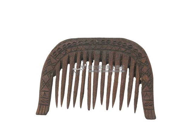 排灣族木製刻紋梳藏品圖，第2張