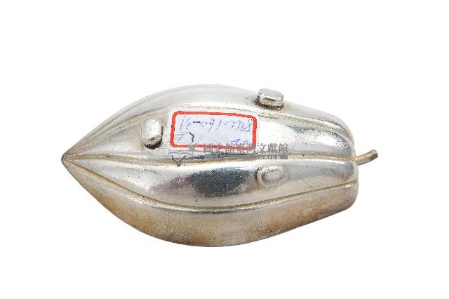 錦綾堂款銀製木瓜形皿藏品圖，第2張