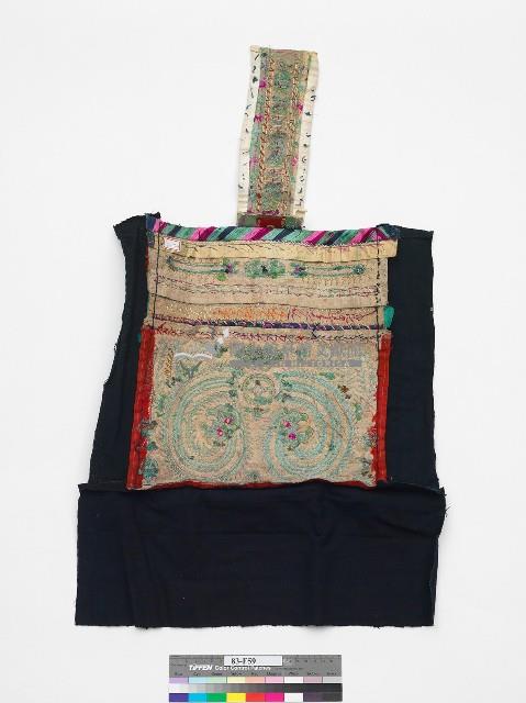 中國臺江苗族紅底綠縐繡繡片藏品圖，第2張