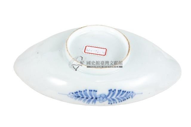 青花鮕魚藻紋崚型瓷盤藏品圖，第2張