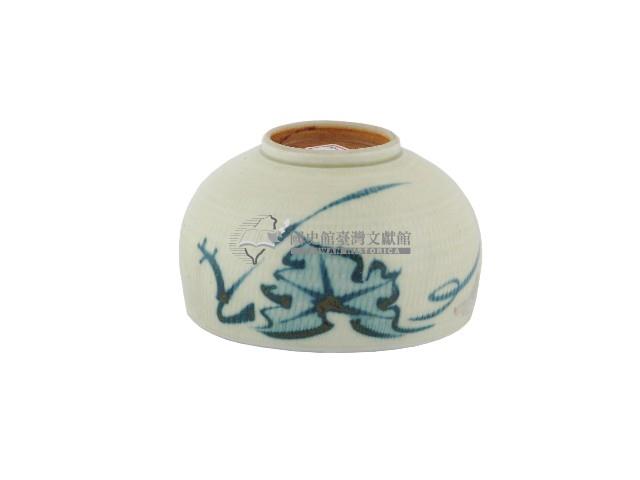 白地綠釉荷葉紋瓷杯藏品圖，第2張