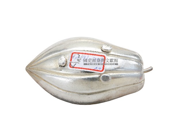 錦綾堂款銀製木瓜形皿藏品圖，第2張