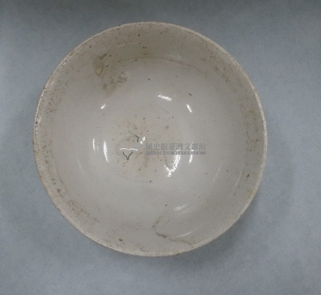 青花青線瓷碗(兩件)、彩繪寫意花卉紋瓷碗（多組）藏品圖，第6張