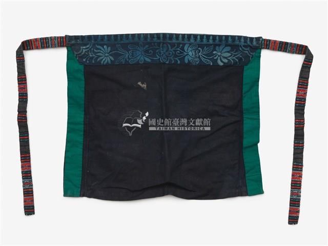 中國排調苗族女性服飾一套及黑底刺繡背帶藏品圖，第8張