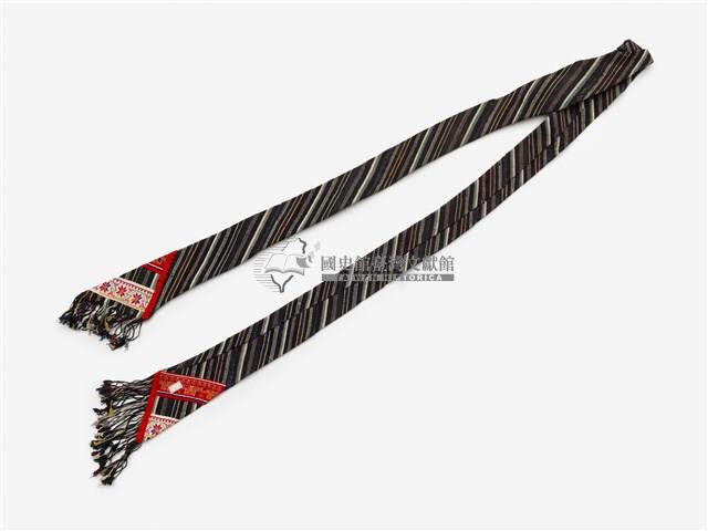 中國安順苗族女性服飾一套及刺繡背帶藏品圖，第7張