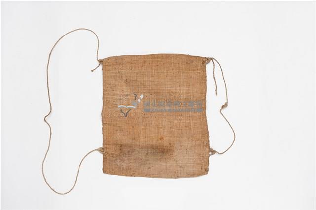 香蕉絲織品方袋藏品圖，第1張