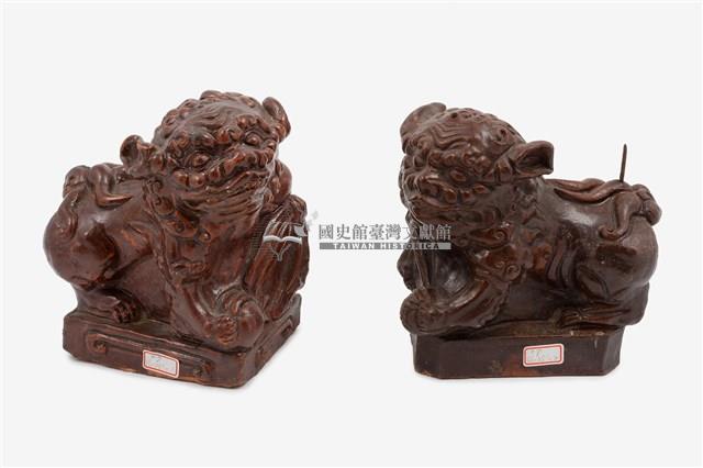 南投窯獅子燭臺一對藏品圖，第1張