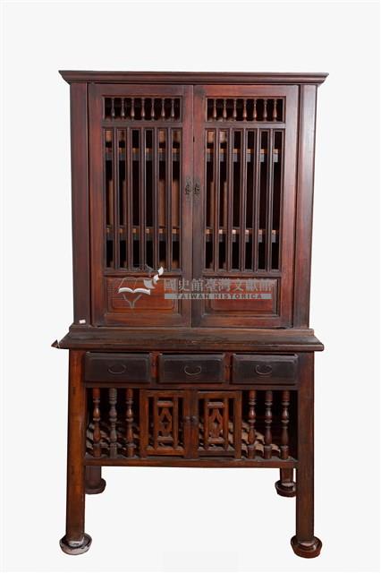 木製附門三層菜櫥藏品圖，第1張