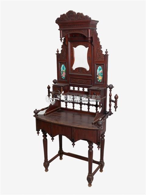 木製梳妝臺藏品圖，第1張