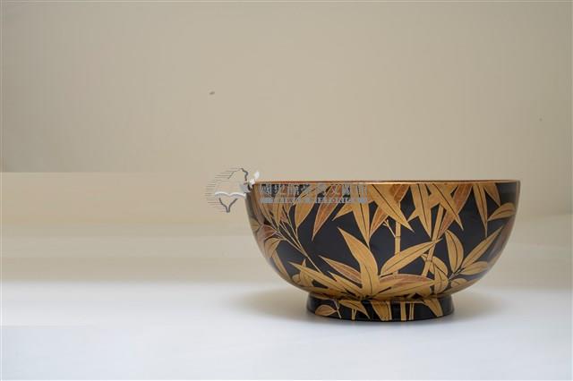 木胎圓形黑漆地平蒔繪蓋椀藏品圖，第6張