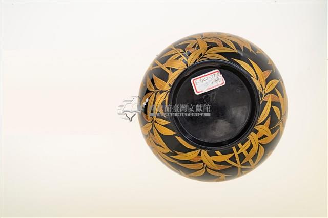 木胎圓形黑漆地平蒔繪蓋椀藏品圖，第12張
