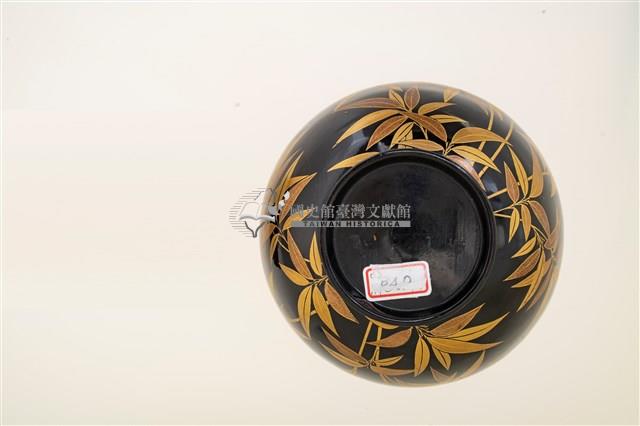 木胎圓形黑漆地平蒔繪蓋椀藏品圖，第20張
