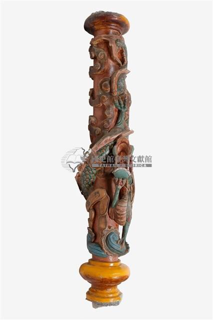 彩繪泥塑小型龍柱一對藏品圖，第1張