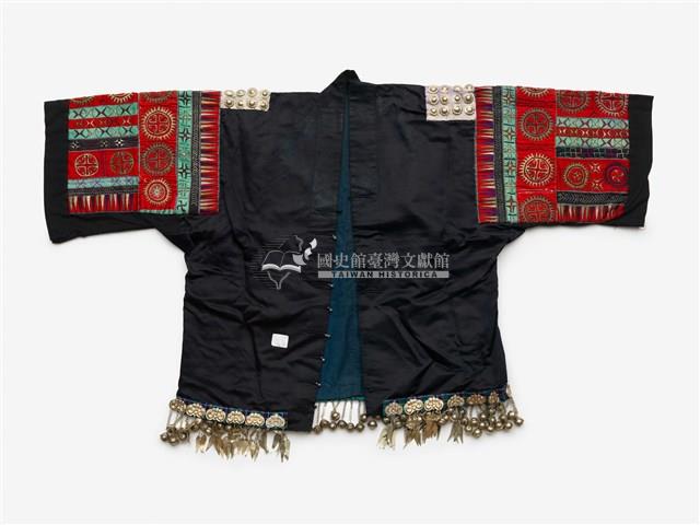 中國舟溪苗族女性服飾一套藏品圖，第14張