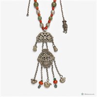 銀花瓶紋墜飾項鍊藏品圖，第2張