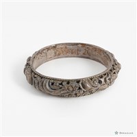 透雕雙龍朝口銀鐲藏品圖，第2張