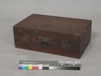 木製行李箱	 		藏品圖，第1張