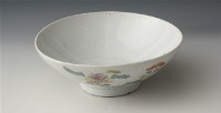 白瓷加彩花草紋碗	 	藏品圖，第1張
