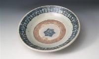青花印花梵文盤	 	藏品圖，第1張