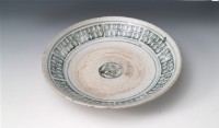 青花印花梵文盤	 	藏品圖，第1張