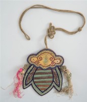 綠底蟬形荷包藏品圖，第2張