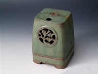 綠釉帶蓋方形油燈座藏品圖，第1張
