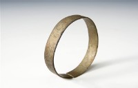 銀手環藏品圖，第1張