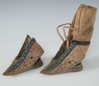 粉紅棉地彩繡高跟尖頭弓鞋藏品圖，第2張