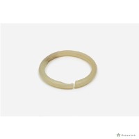 透明白色手環藏品圖，第1張