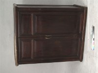 木製衣櫥藏品圖，第1張
