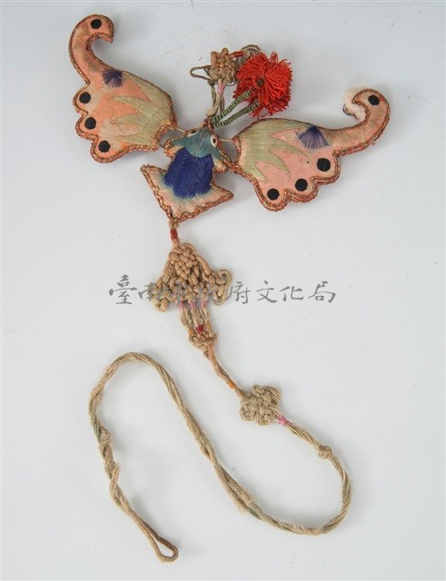 蝶形彩墜藏品圖，第2張