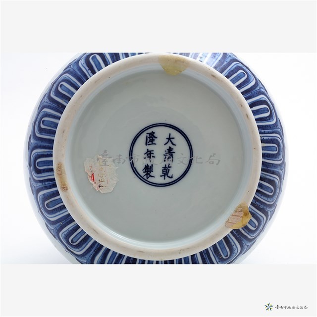 仿清乾隆青花童玩雙耳長頸瓶藏品圖，第7張