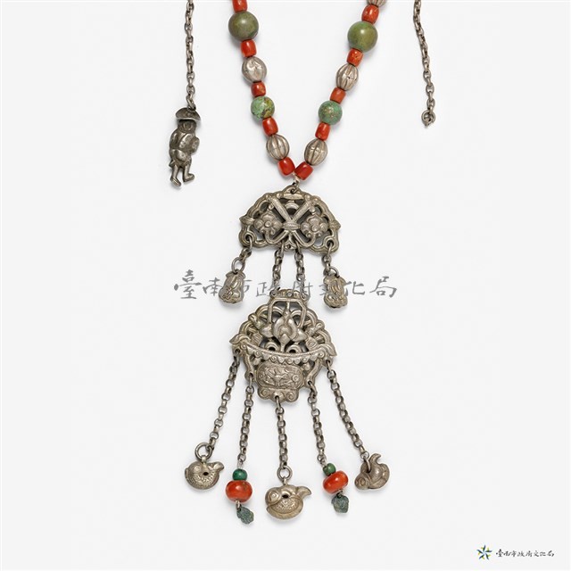 銀花瓶紋墜飾項鍊藏品圖，第3張