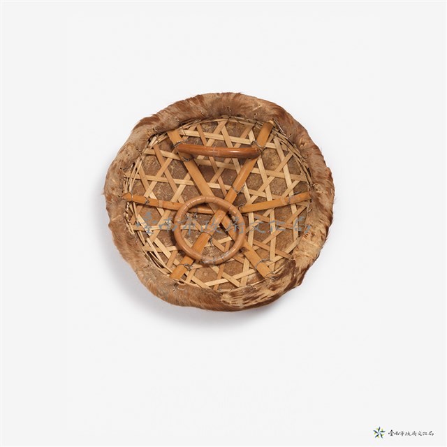 翁明輝小面牛皮盾藏品圖，第3張