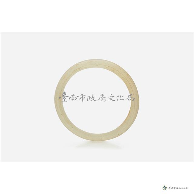 透明白色手環藏品圖，第3張