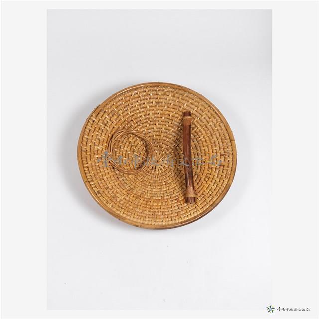 翁明輝大面籐盾藏品圖，第3張