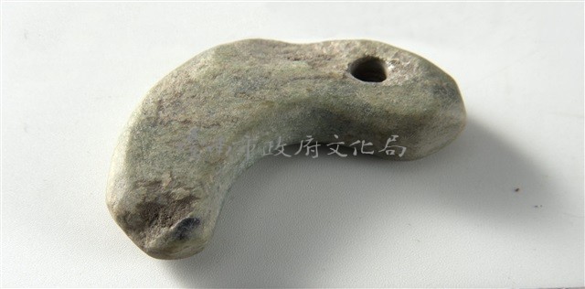 勾曲形玉飾藏品圖，第1張