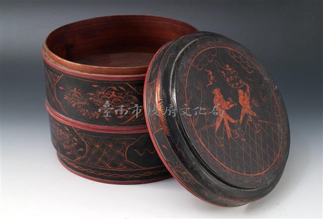 黑朱漆描金雙層圓盒糕層藏品圖，第1張