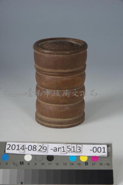 竹質篩藥粉盒	 	藏品圖，第1張