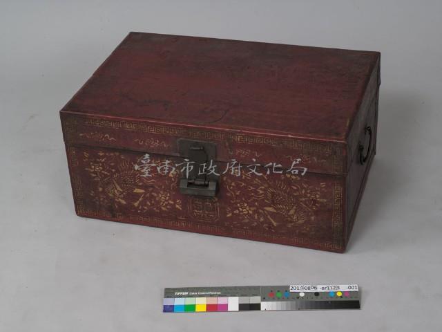 紅漆描金皮箱	 	藏品圖，第1張