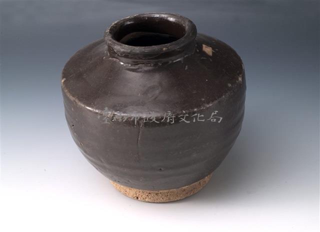 醬釉折肩陶罐藏品圖，第1張