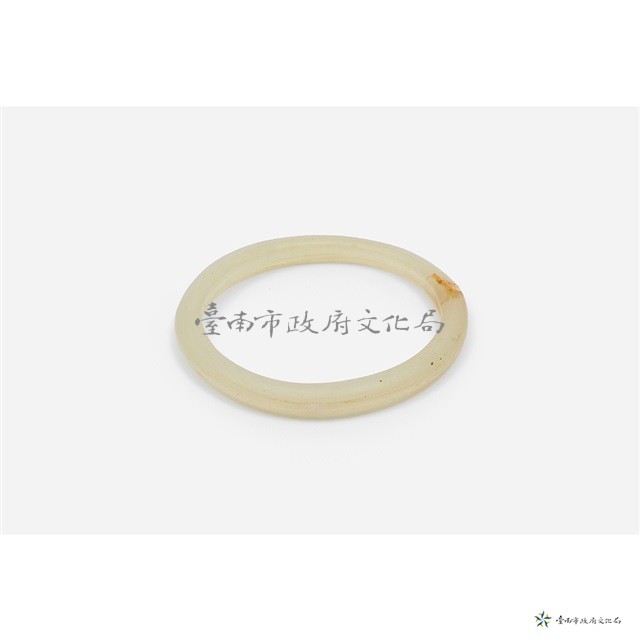 透明白色手環藏品圖，第1張