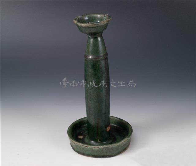 綠釉油燈盞藏品圖，第1張