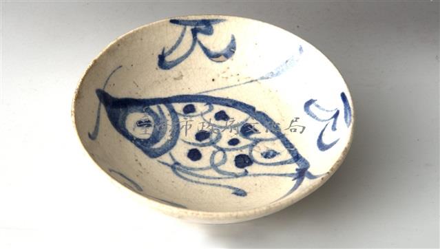 青花魚紋小盤	 	藏品圖，第1張