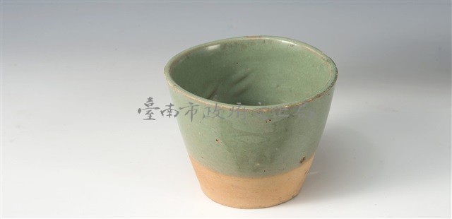 綠釉杯藏品圖，第1張