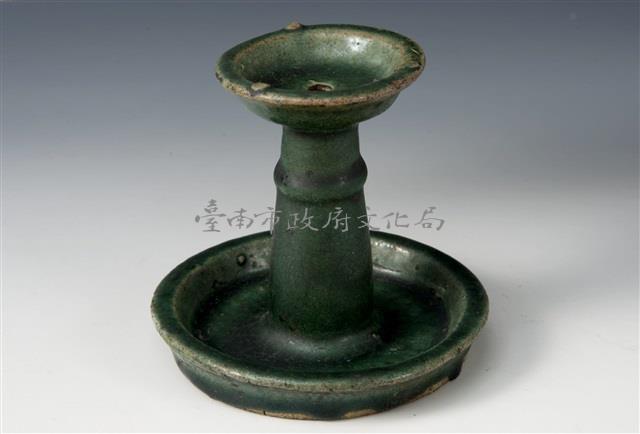 綠釉油燈盞藏品圖，第1張